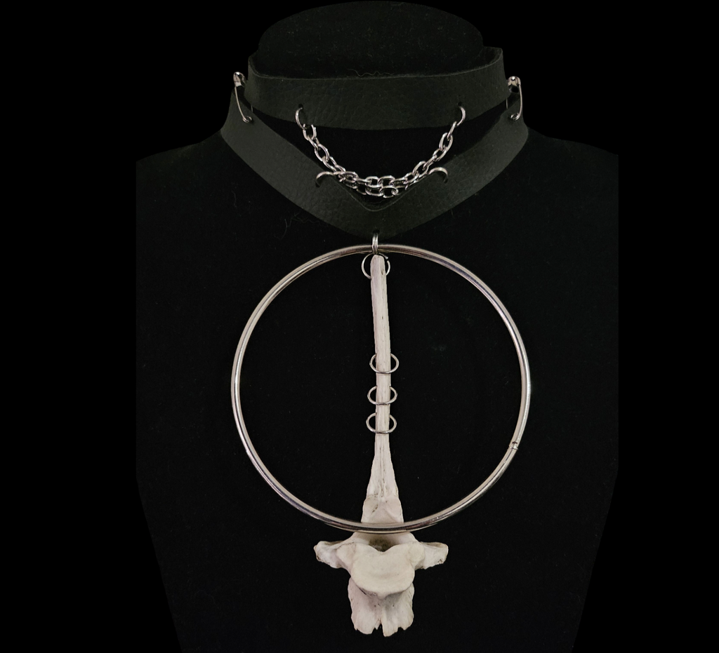 Noctis necklace