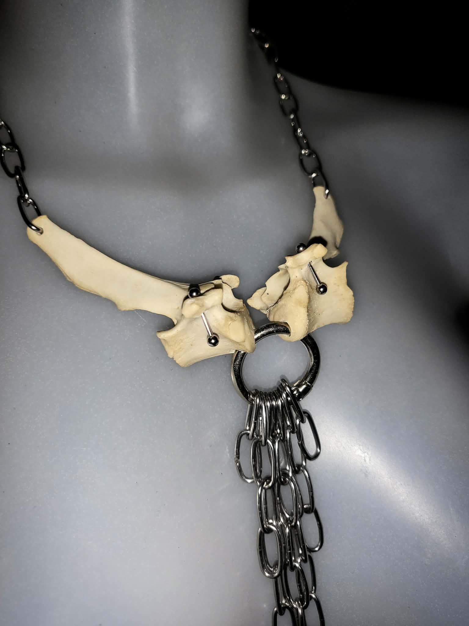 Razor necklace