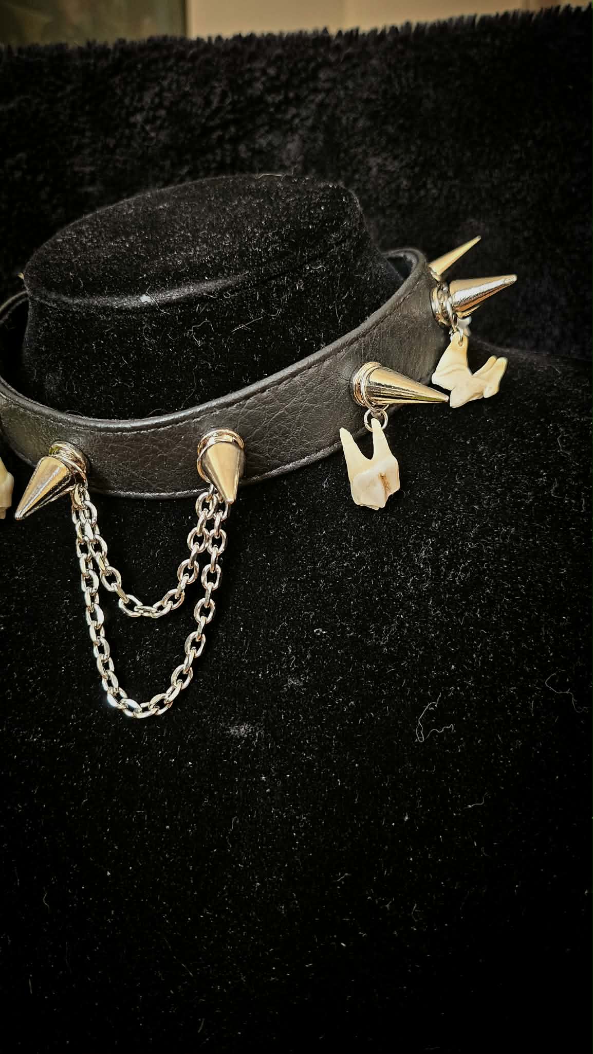 Cannibal necklace
