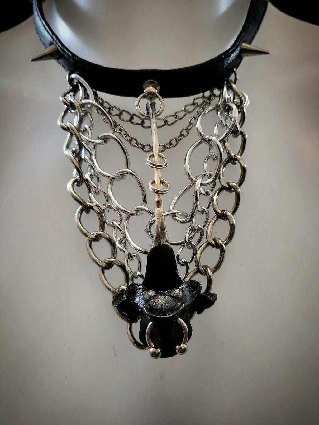 Chained black necklace