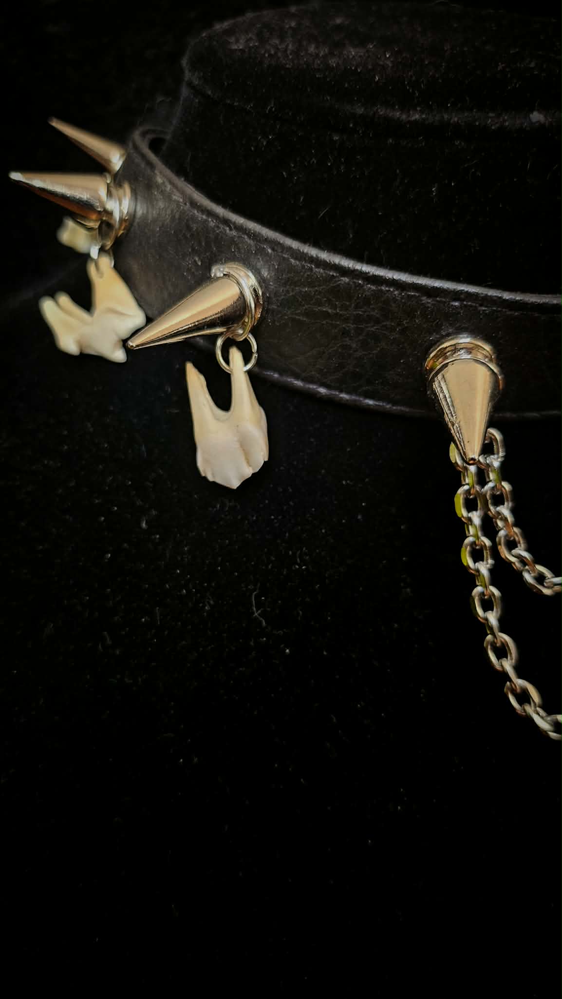 Cannibal necklace