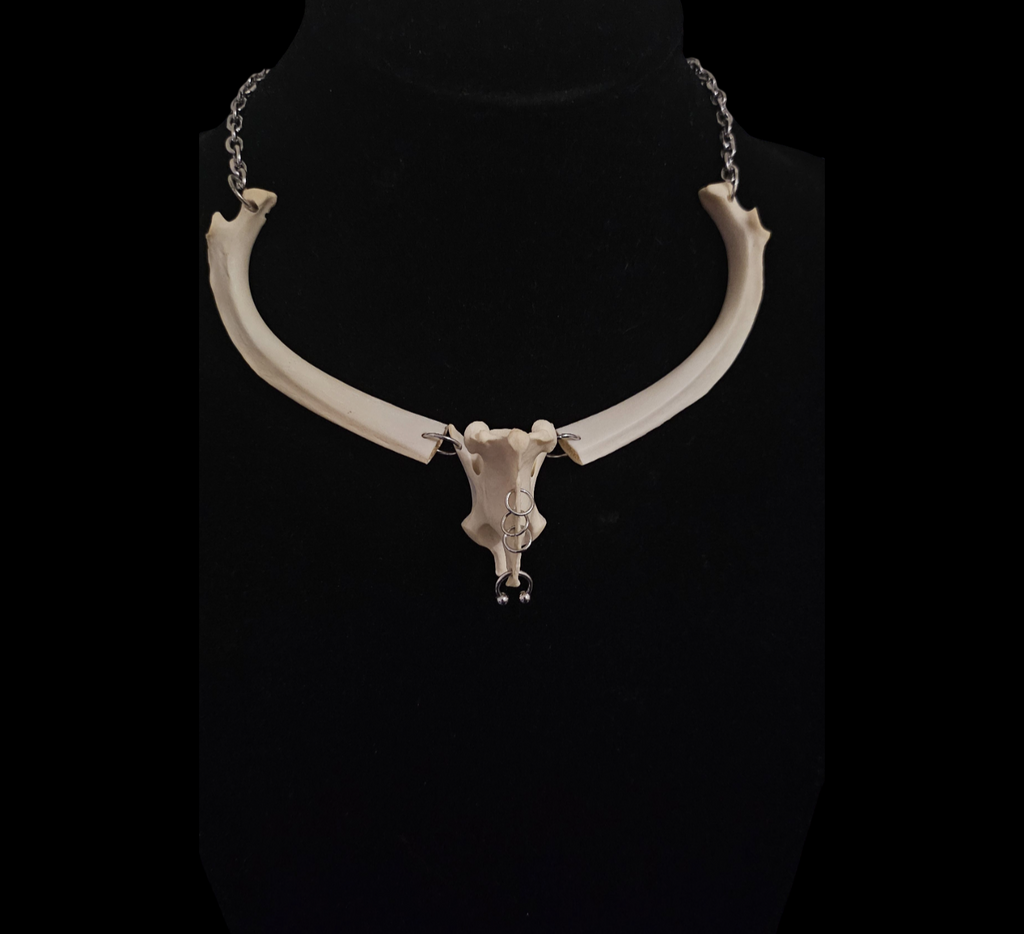 Rive neckless